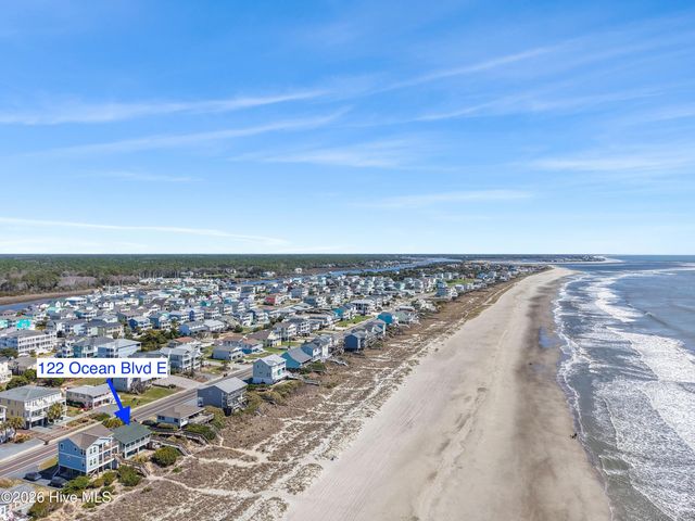 122 Ocean Boulevard E, Supply, NC 28462