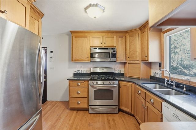 128 Clifford Street, Pawtucket, RI 02860