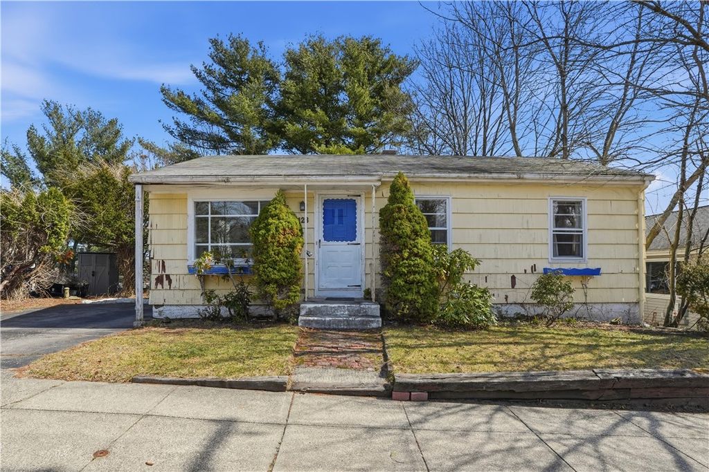 128 Clifford Street, Pawtucket, RI 02860