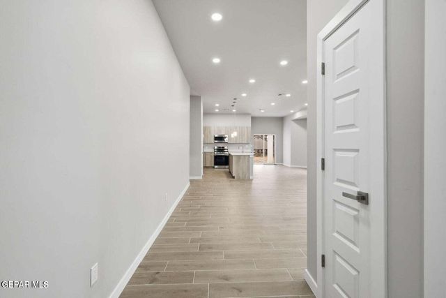 4816 TITANIC Avenue, El Paso, TX 79904