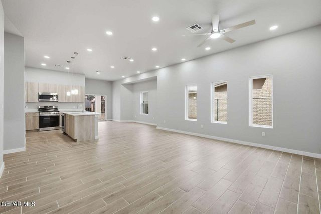 4816 TITANIC Avenue, El Paso, TX 79904