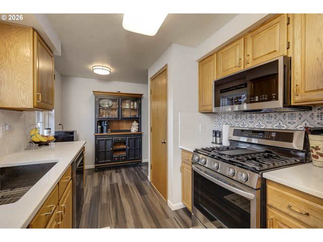 1022 Ne 196TH Ave, Portland, OR 97230