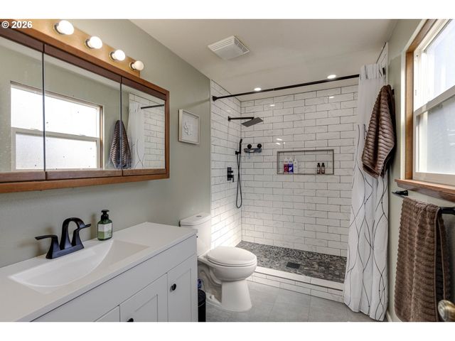 1022 Ne 196TH Ave, Portland, OR 97230