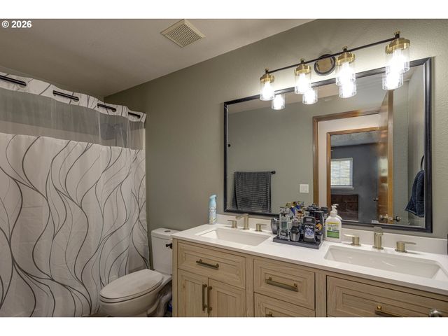 1022 Ne 196TH Ave, Portland, OR 97230