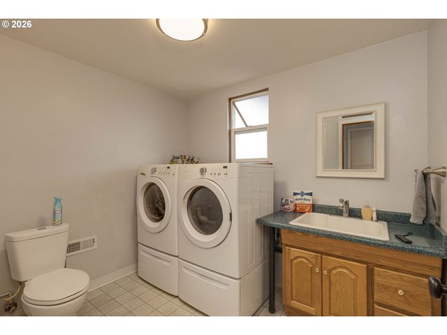 1022 Ne 196TH Ave, Portland, OR 97230