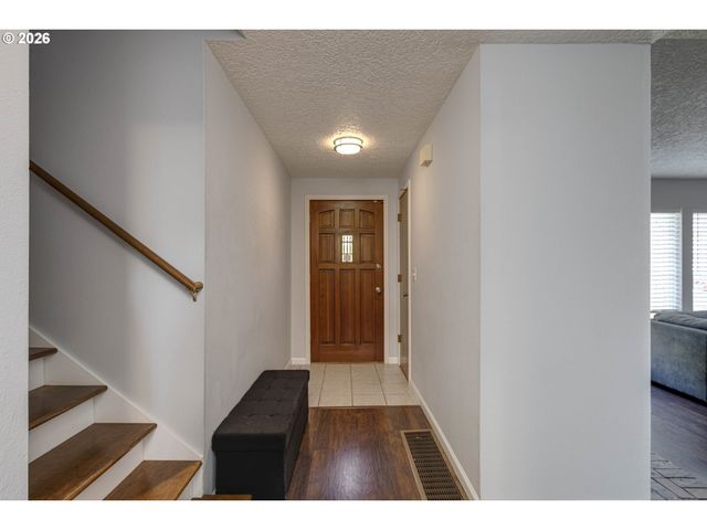 1022 Ne 196TH Ave, Portland, OR 97230