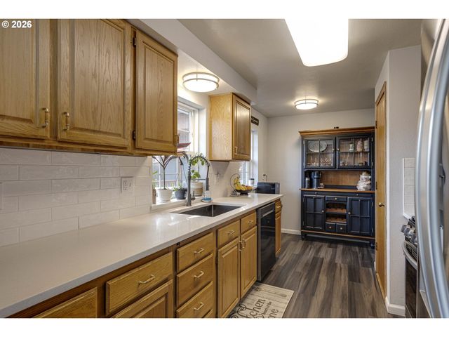 1022 Ne 196TH Ave, Portland, OR 97230