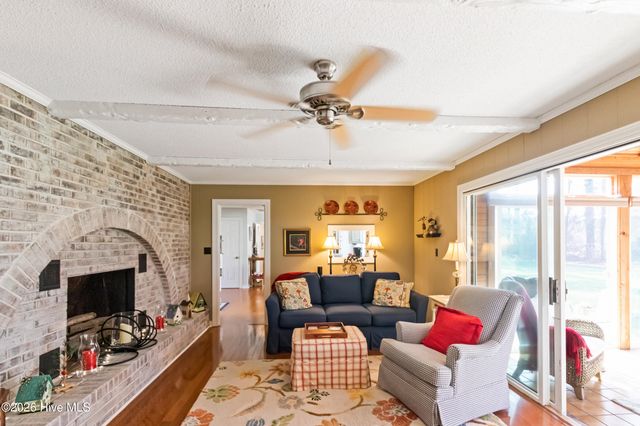 409 Inlet Drive, Elizabeth City, NC 27909