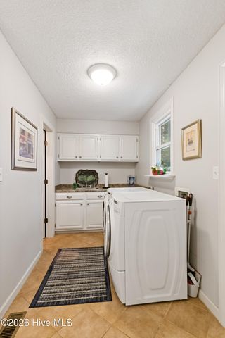 409 Inlet Drive, Elizabeth City, NC 27909