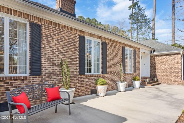 409 Inlet Drive, Elizabeth City, NC 27909