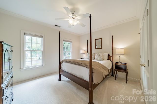 2516 Selwyn Avenue, Charlotte, NC 28209