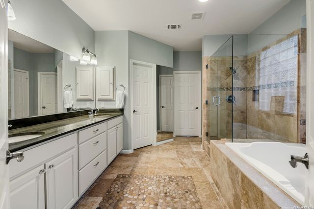 5 Yateswood, San Antonio, TX 78248