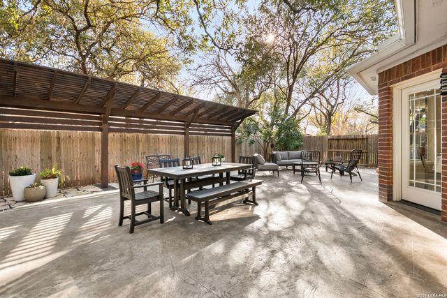 5 Yateswood, San Antonio, TX 78248