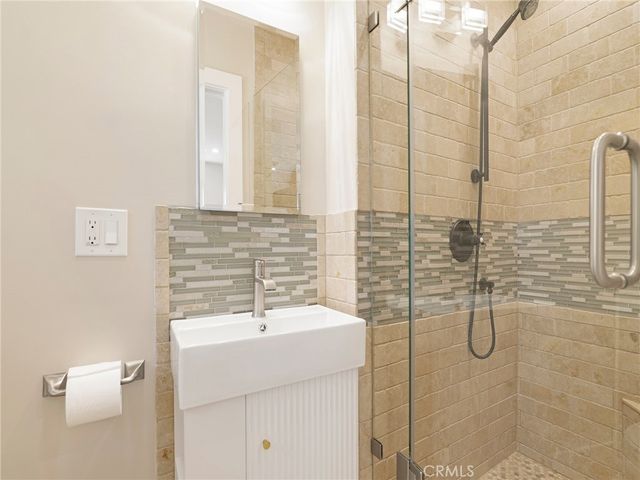 2254 Cross, La Canada Flintridge, CA 91011