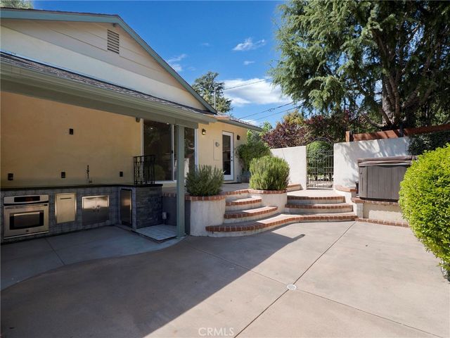 2254 Cross, La Canada Flintridge, CA 91011