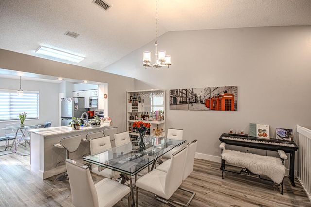 7525 NW 61st Terrace 603, Parkland, FL 33067