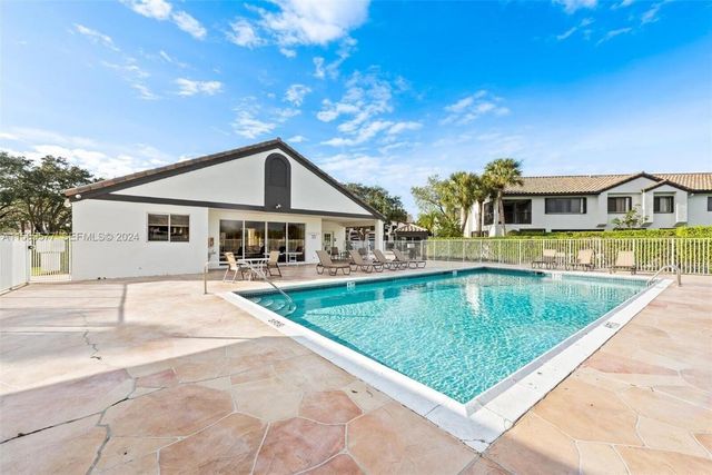 7525 NW 61st Terrace 603, Parkland, FL 33067