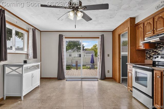 672 8th Street, Wyandotte, MI 48192