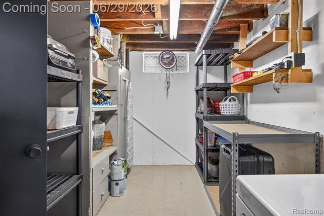 672 8th Street, Wyandotte, MI 48192