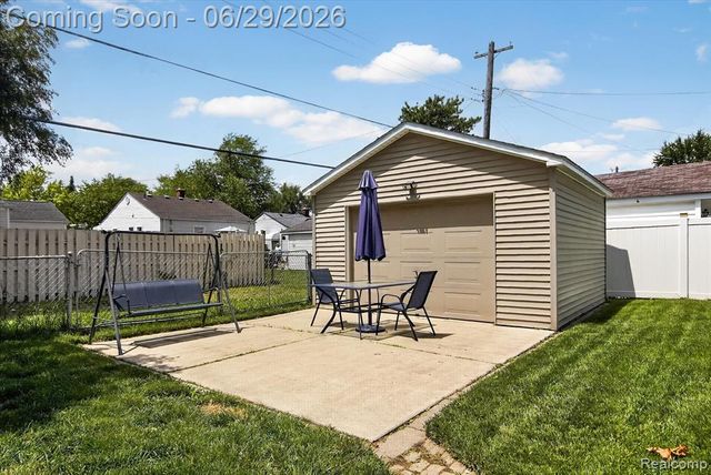 672 8th Street, Wyandotte, MI 48192