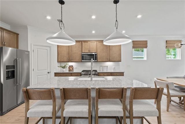 728 Mirror Lake Parkway Parkway, Villa Rica, GA 30180