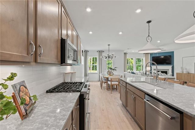 728 Mirror Lake Parkway Parkway, Villa Rica, GA 30180