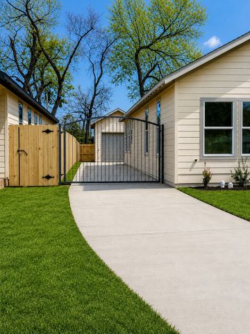 3614 Latimer Street, Dallas, TX 75215