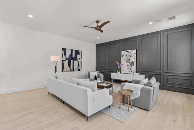 6402 Westlake Avenue, Dallas, TX 75214