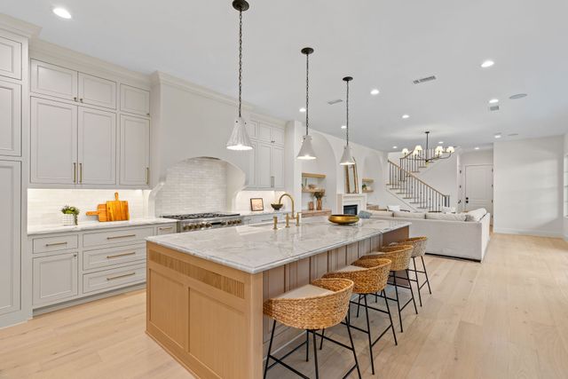 6402 Westlake Avenue, Dallas, TX 75214