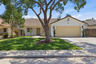 14425 Wildheather Avenue, Bakersfield, CA 93314
