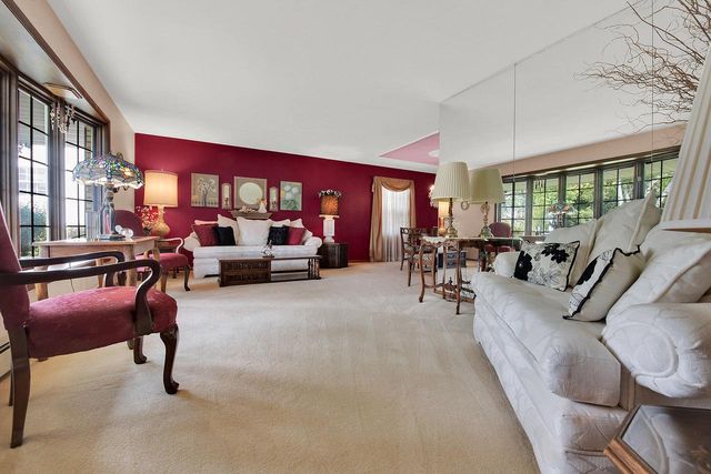 N89W17151 Highland COURT, Menomonee Falls, WI 53051
