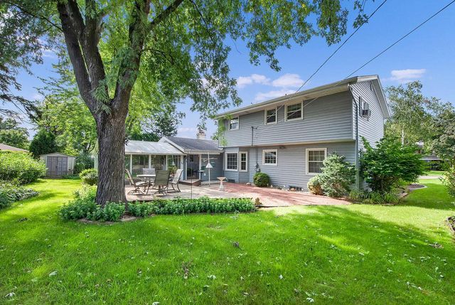 N89W17151 Highland COURT, Menomonee Falls, WI 53051