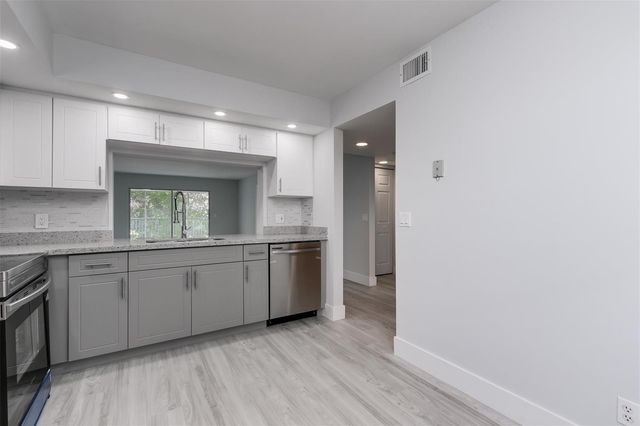 12600 SW 5th Court 408l, Pembroke Pines, FL 33027
