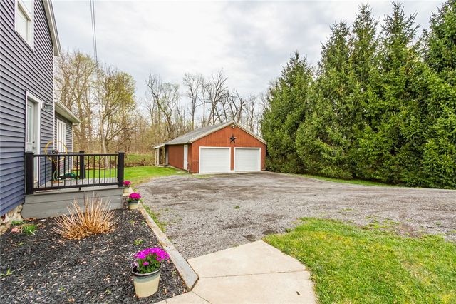 7505 E Main St, Lima, NY 14485