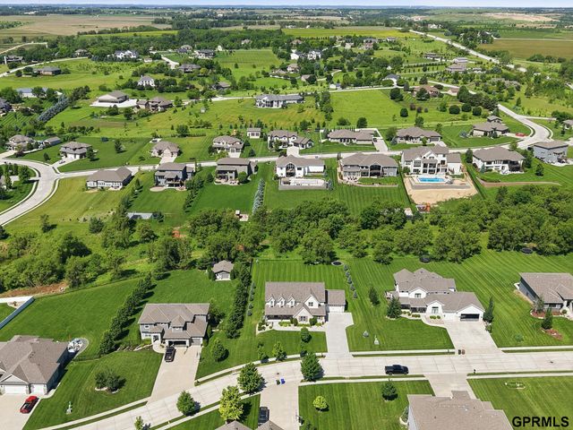 12828 N 184th Street, Bennington, NE 68007