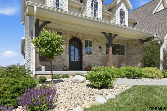12828 N 184th Street, Bennington, NE 68007