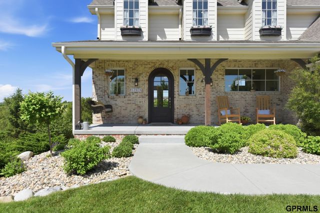 12828 N 184th Street, Bennington, NE 68007