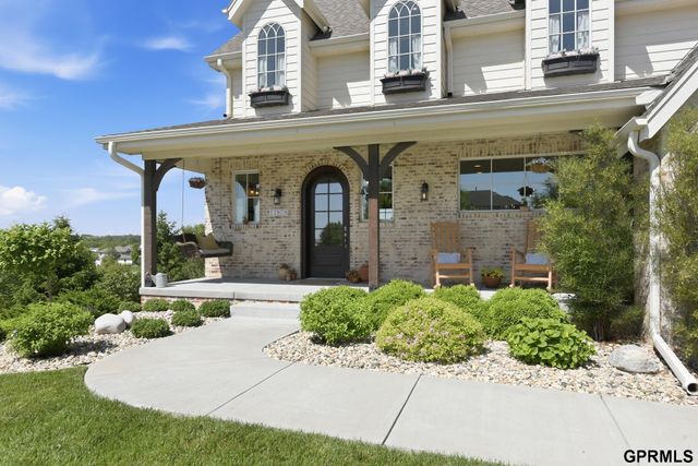 12828 N 184th Street, Bennington, NE 68007