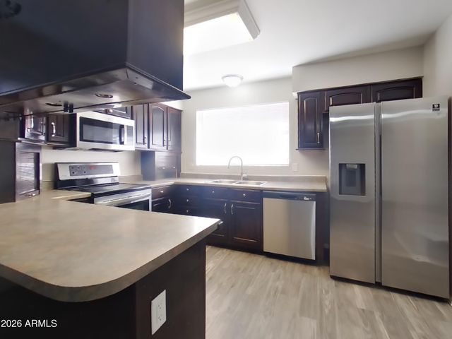 3519 W CHARLESTON Avenue, Glendale, AZ 85308