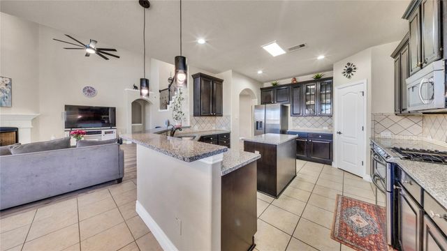 23502 Starbridge Lake Lane, Richmond, TX 77407