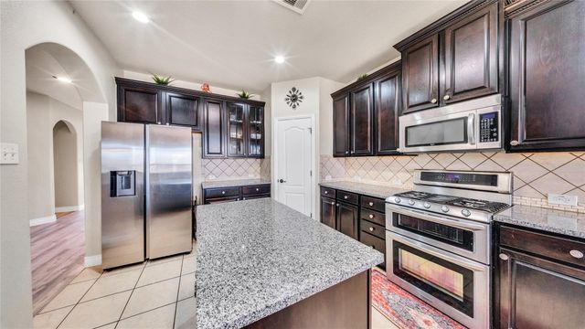 23502 Starbridge Lake Lane, Richmond, TX 77407