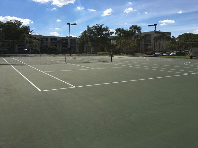 3161 NW 47th Terrace 311, Lauderdale Lakes, FL 33319