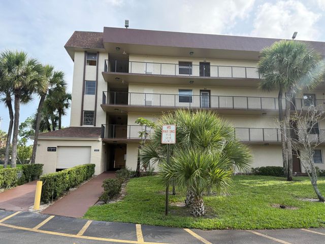 3161 NW 47th Terrace 311, Lauderdale Lakes, FL 33319