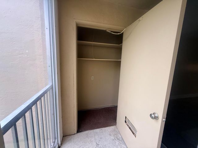 3161 NW 47th Terrace 311, Lauderdale Lakes, FL 33319