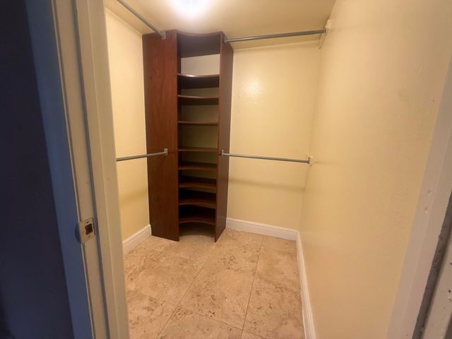 3161 NW 47th Terrace 311, Lauderdale Lakes, FL 33319