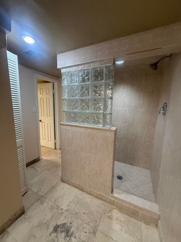 3161 NW 47th Terrace 311, Lauderdale Lakes, FL 33319