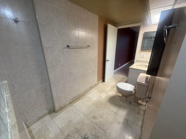 3161 NW 47th Terrace 311, Lauderdale Lakes, FL 33319