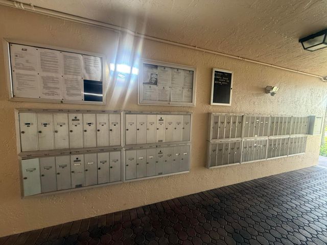 3161 NW 47th Terrace 311, Lauderdale Lakes, FL 33319