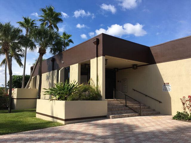 3161 NW 47th Terrace 311, Lauderdale Lakes, FL 33319