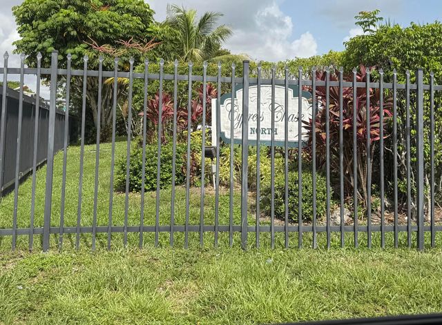3161 NW 47th Terrace 311, Lauderdale Lakes, FL 33319